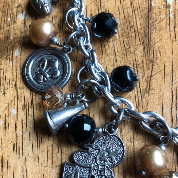 NWT SAINTS FDL NECKLACE has all Saints emblems! - Picture 4 of 7